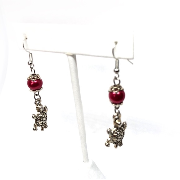 Pamper me Dapper Jewelry - {3 for $20} sea turtle dangle earrings with pearl